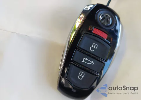 2014 Volkswagen Touareg Tdi Lux z USA, uszkodzony, nr VIN WVGEP9BP7ED013971